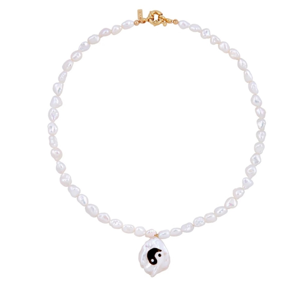 COPY - Martha Calvo YIN TO MY YANG PEARL NECKLACE